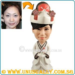 Custom 3D Trendy Female In Fashionable Kimono Figurine